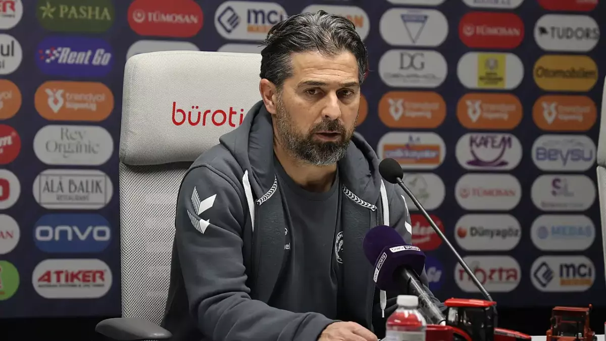 İlhan Palut neden sevinmedi? Konyaspor zaferine rağmen dikkat çeken görüntü
