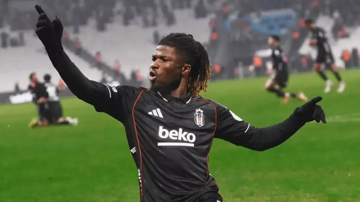 Beşiktaş El Bilal Touré için bonservis görüşmelerine başlıyor