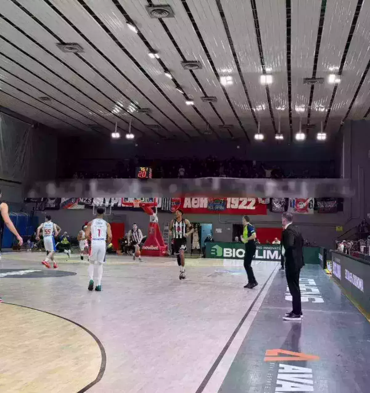Basketbol maçındaki skandal pankarta Beşiktaş'tan yeni açıklama
