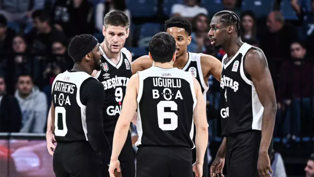 Beşiktaş GAİN, Anadolu Efes'e deplasmanda mağlup oldu