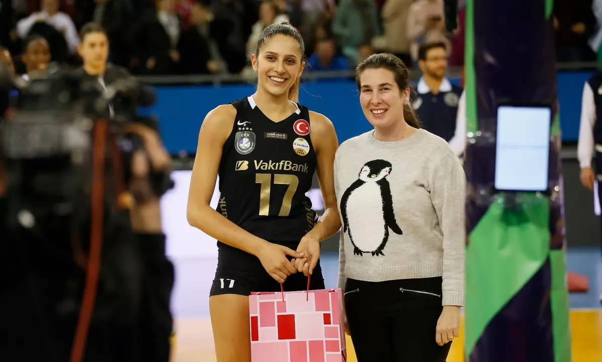 Beşiktaş’ın transfer gündemindeki Derya Cebecioğlu için flaş talep
