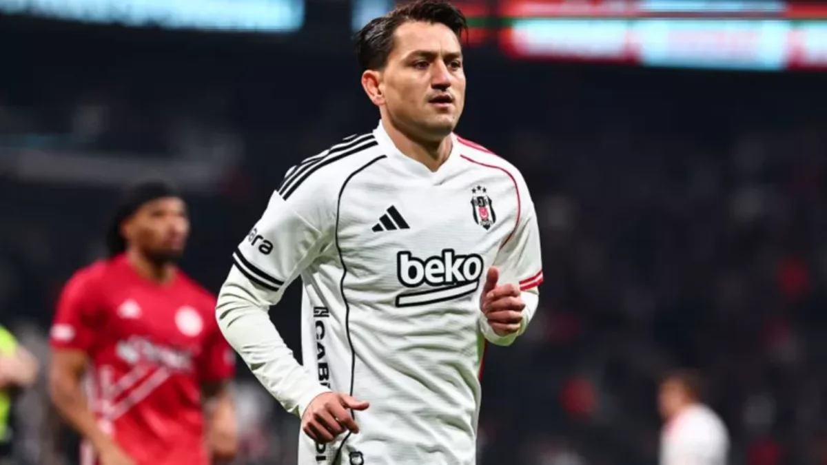 Beşiktaş'ta Cengiz Ünder oyundan çıkarken ıslıklandı
