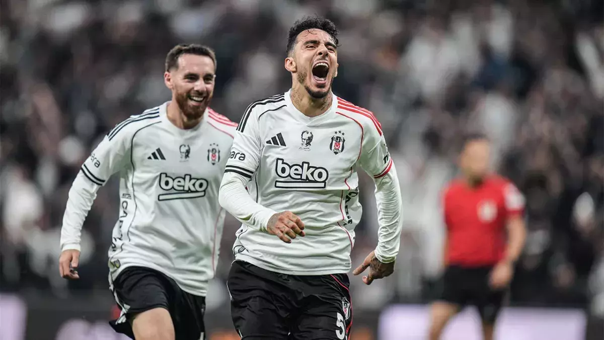 Beşiktaş’ta Emirhan Topçu ve El Bilal Toure’nin sakatlık durumu netleşiyor