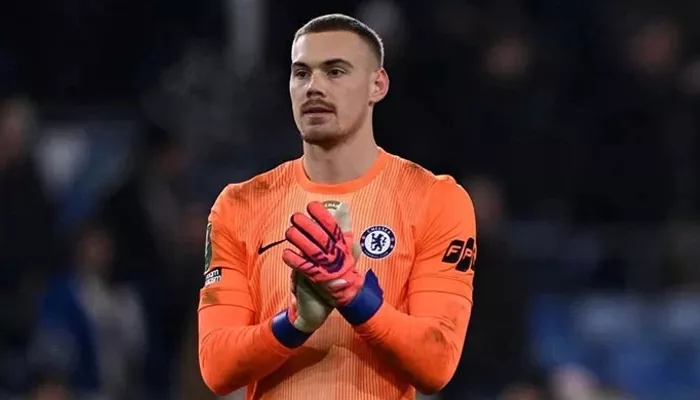 Beşiktaş'ta Jörgensen harekatı: Annesinden "Transfer" sinyali!