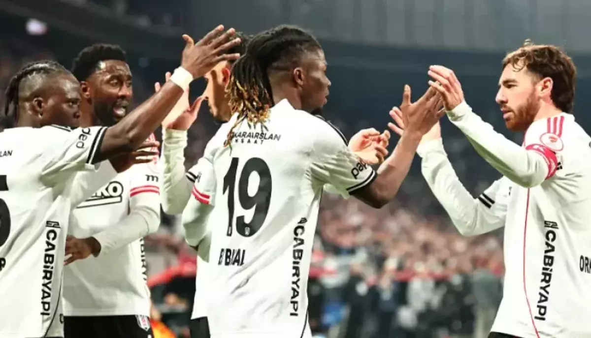 Beşiktaş’tan Alanyaspor’a 3-0’lık net galibiyet: Yarı finale yükseldi