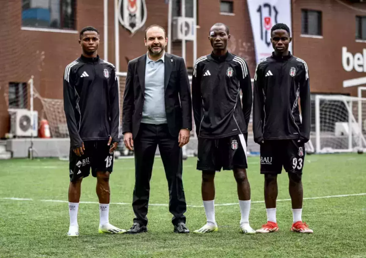 "Her hafta 2-3 futbolcu, denenmek üzere Nevzat Demir’e gelmeye devam ediyor"