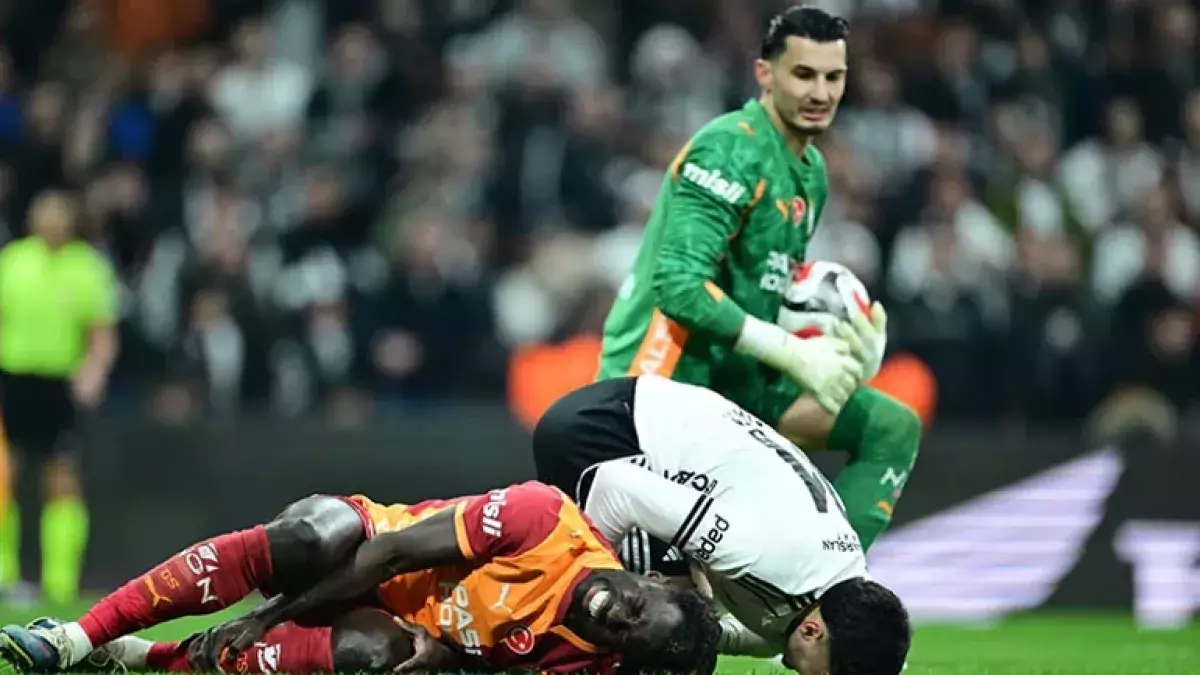 Uğurcan Çakır’dan Beşiktaş derbisi sonrası açıklama: “Tribünlere saygısızlık yapmak istemem”